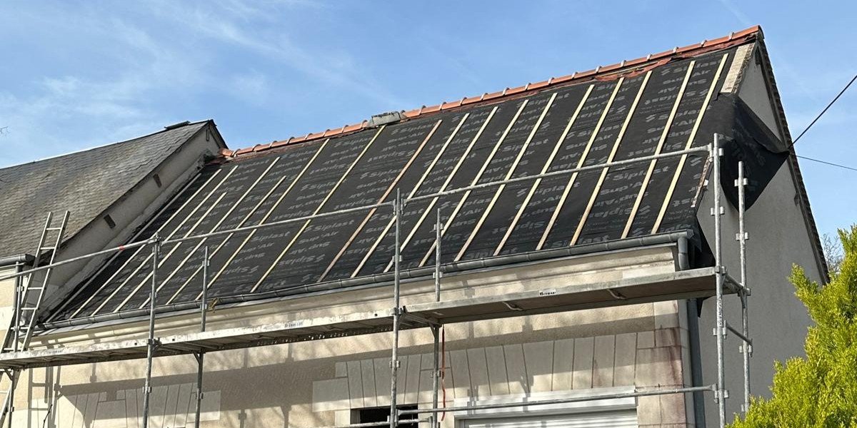 COUVERTURE 37 TOURS AVANT COUVERTURE 37 TOURS AVANT